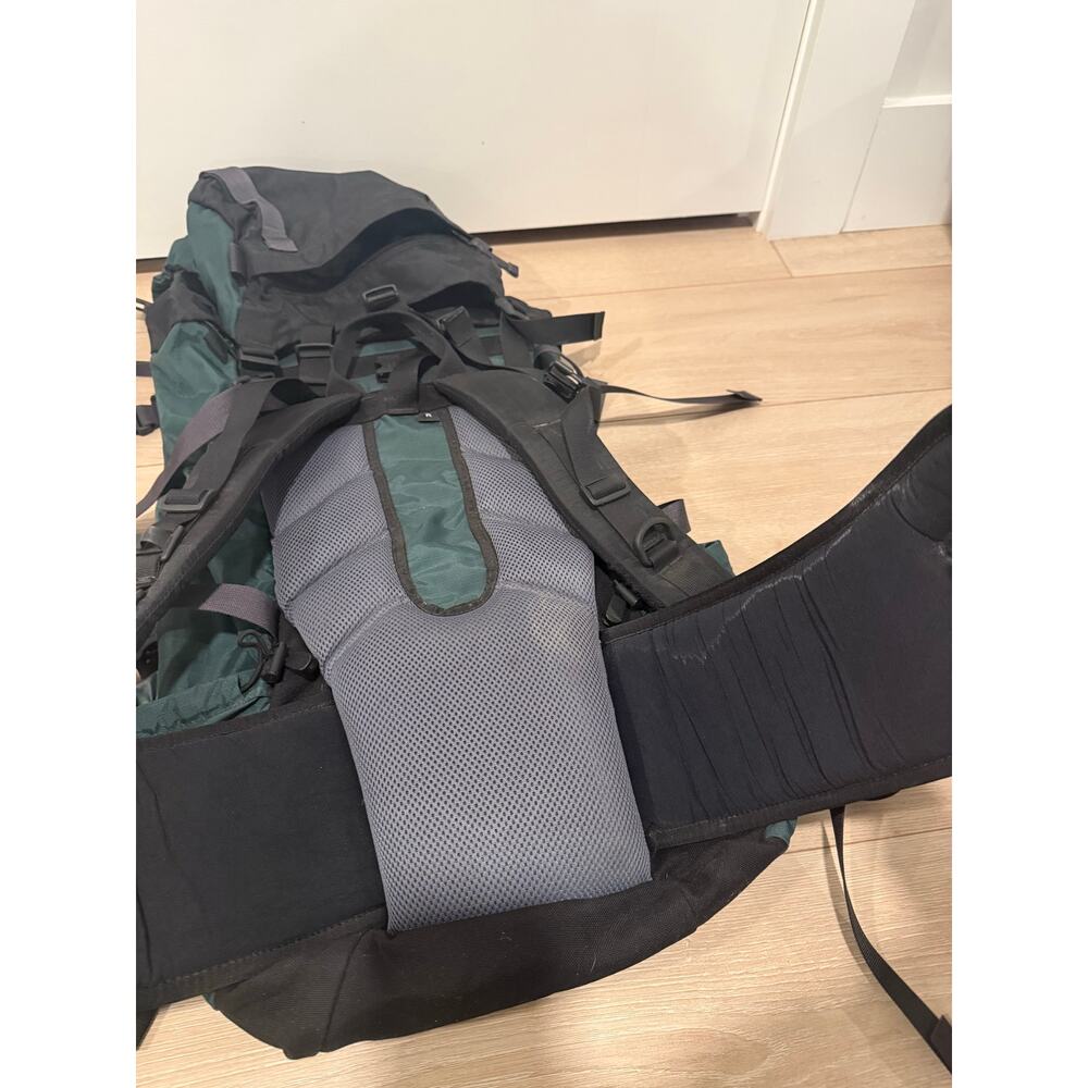 L.L. Bean Hiking Backpack Adult Size Green JM - Picture 9 of 10